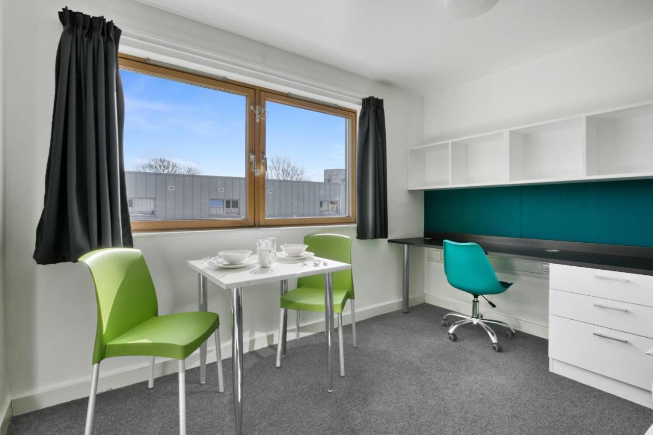 Bright & Central Studio In Luton, Sleeps 2 Luton  Dış mekan fotoğraf