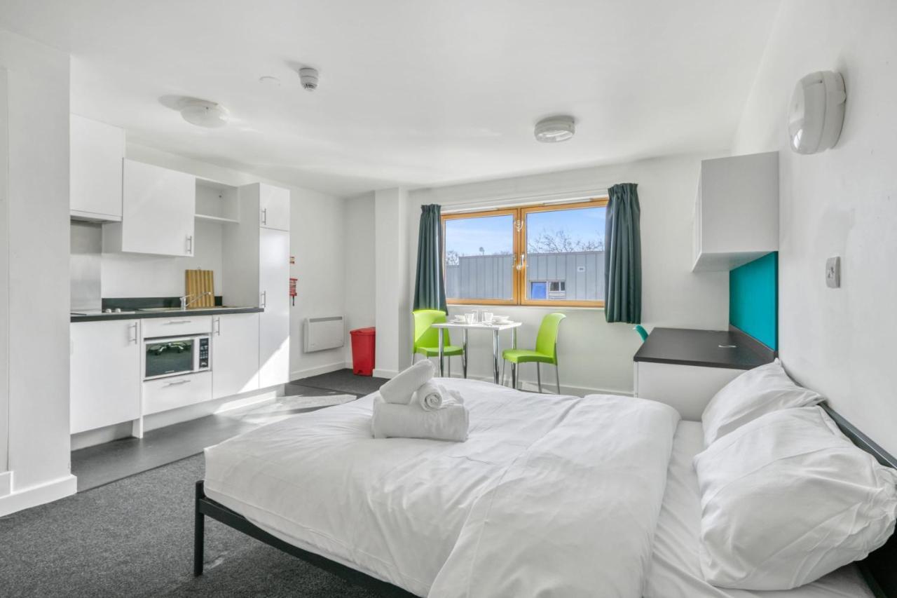 Bright & Central Studio In Luton, Sleeps 2 Luton  Dış mekan fotoğraf