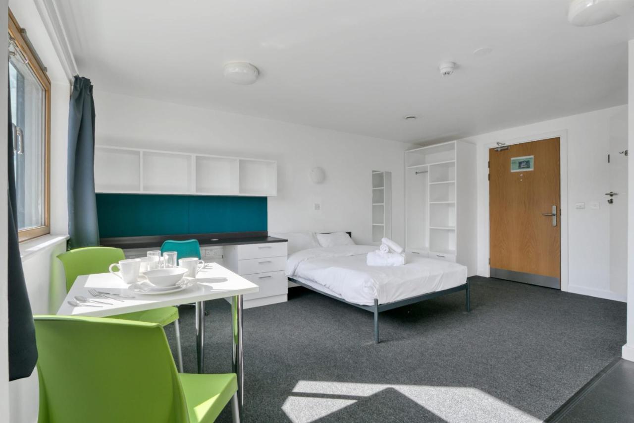 Bright & Central Studio In Luton, Sleeps 2 Luton  Dış mekan fotoğraf