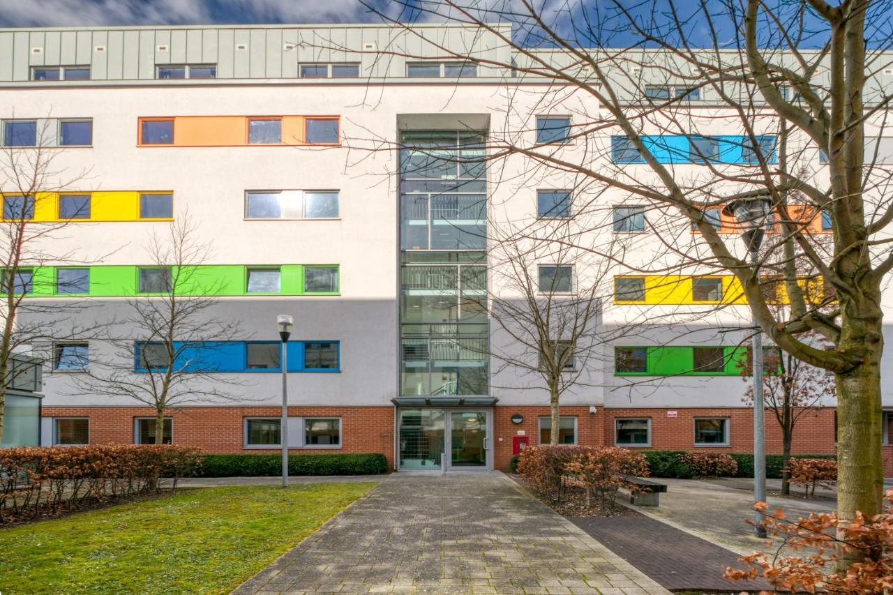 Bright & Central Studio In Luton, Sleeps 2 Luton  Dış mekan fotoğraf