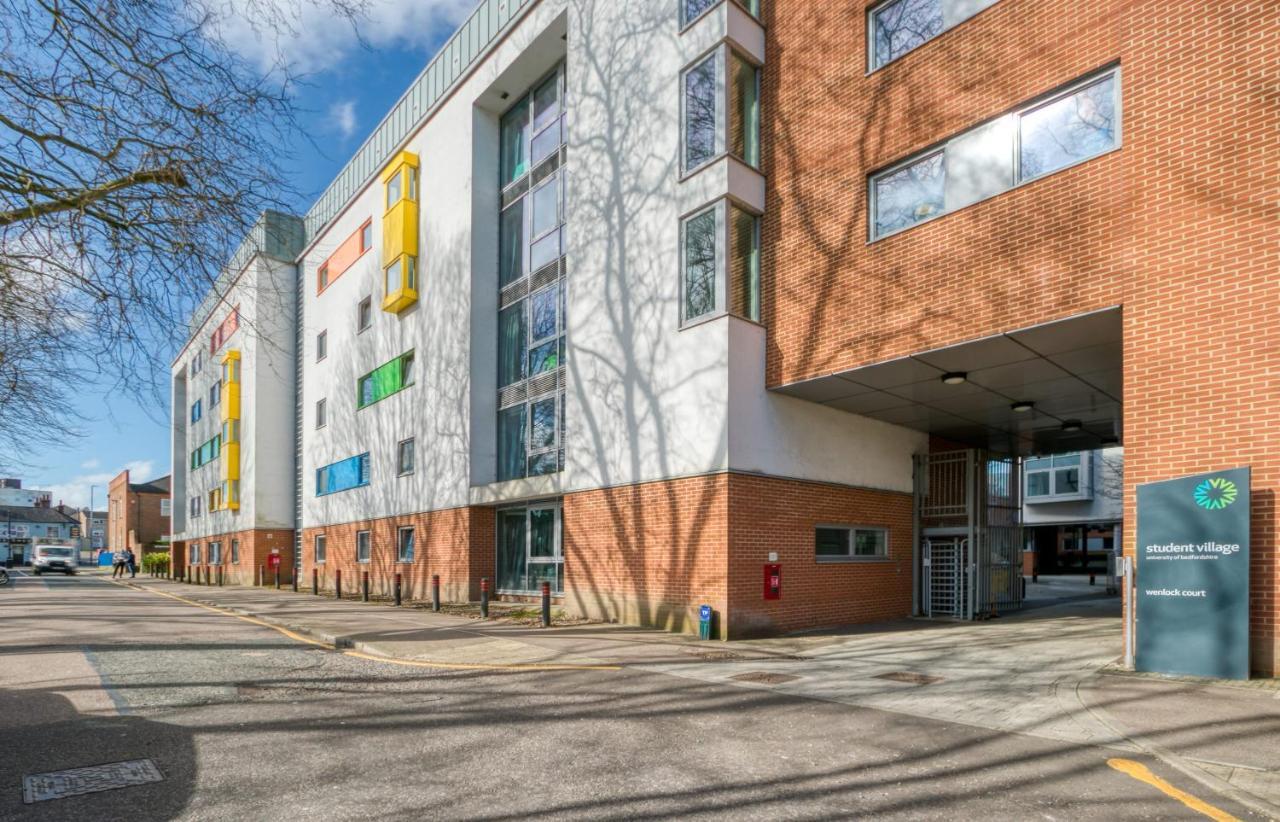 Bright & Central Studio In Luton, Sleeps 2 Luton  Dış mekan fotoğraf